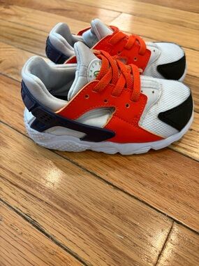 Nike 7T Orange, White & Black Hurache Sneakers